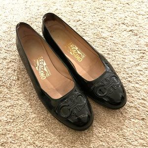 Salvatore Ferragamo Black Patent Logo 7B Loafer Flats